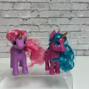 Unicorns Lot Of 2 Figures Plastic Free Standing Pink Purple Teal
